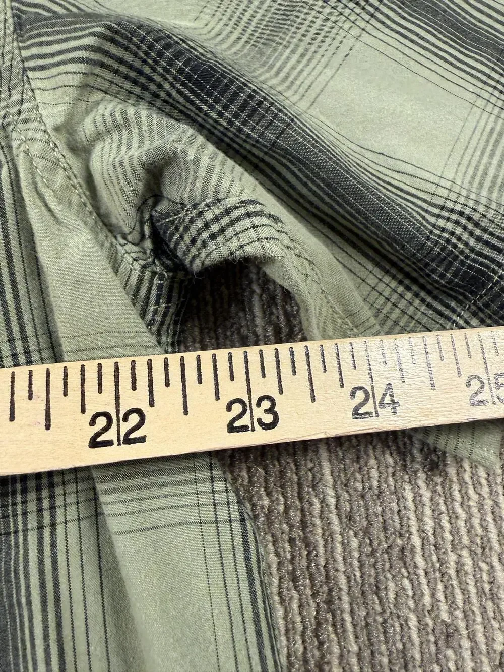 Carhartt Shirt Mens Large Green Plaid Short Sleeve Button Up Relaxed Fit Casual